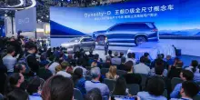 Byd ha venduto più auto elettriche di Tesla in Europa. La Clio al primo posto in classifica. Skoda vince nelle elettriche