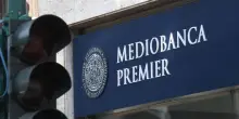 Mediobanca, per Delfin l’ipotesi astensione nell’assemblea per l’Ops su Banca Generali