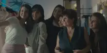 “Happy Holidays”, un film corale profondamente politico