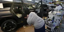 Peggiora nel primo semestre la produzione Stellantis in Italia, volumi in calo del 26,9%