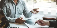 I manager italiani deludono la metà dei lavoratori: il voto complessivo è inferiore a 6