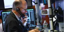 Borsa, l’Asia parte contrastata ma poco mossa