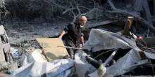 Guerra a Gaza, almeno 27 morti nei raid di Israele. 110 le vittime di ieri. Iran, il presidente ferito il mese scorso