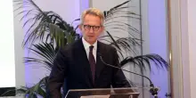Mediobanca, Nagel: il ruolo del governo nell’ops Mps è un «elemento di anomalia»