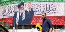Usa, intesa con Iran entro  agosto o sanzioni dure. Trump chiede  stop dei raid in Siria