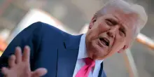 Trump vede Powell: «Buon incontro, abbasserà i tassi»
