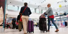 Aerei: da oggi liquidi senza limiti nel bagaglio a mano. Ecco in quali aeroporti è già possibile