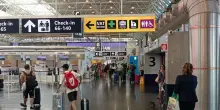 Caos sui liquidi in aereo, rischio fino a 130 euro di costi extra