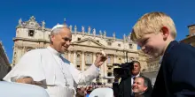 Il Papa amplia il welfare dei dipendenti del Vaticano: 5 giorni retribuiti per i neo papà