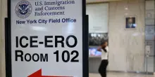 Giudice federale blocca le espulsioni di immigrati illegali negli Stati Uniti