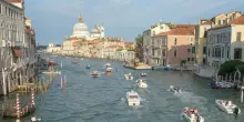 Monolocali universitari, Venezia la più cara