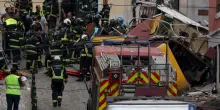 Lisbona, deraglia funicolare: almeno 15 morti