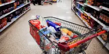 Consumi, il Sud acquista più alimentari e l’industria sposta le produzioni