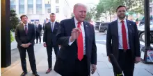 Media: Trump ha chiesto all’Ue di imporre dazi al 100% su India e Cina per far pressioni su Mosca