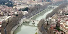 Gualtieri: «Entro 5 anni potremo fare il bagno nel Tevere»