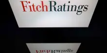 Fitch alza il rating dell’Italia a “BBB+”, l’outlook passa a “stabile”
