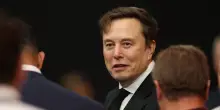 Musk vuole lanciare Grokpedia, l’alternativa «di destra» a Wikipedia