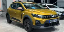 Dacia Sandero e Jogger restyling, arriva il motore full hybrid e Gpl con cambio automatico