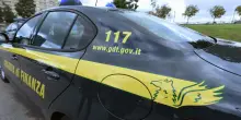 Frode da 43 milioni di euro su import auto di lusso smascherata dalla Guardia di finanza