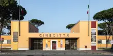 Tax credit cinema, acquisite le carte di tre film: Siccità, Finalmente l’alba e L’immensità