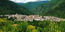 Castelli, vicoli e tradizioni d’autunno in Valle Peligna