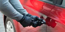 Boom di furti parziali di auto in Italia. I numeri delle vandalizzazioni