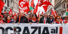 A Roma manifestazione della Cgil contro la manovra. Landini: «Sciopero? Non escludiamo nulla»
