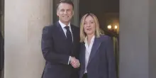 La carezza di Meloni a Macron: martedì la visita del presidente francese a Roma. Fra dazi e Ucraina