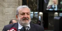 Emiliano: “Pronto a candidarmi in Puglia. Ma decide il Pd”. Decaro temporeggia ancora