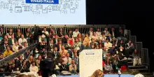 Silvia Salis, la diva della Leopolda: "Serve un ministero del futuro. Incontrerò Schlein presto"