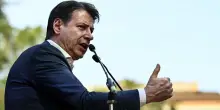 Il Conte garantista. Le carezze dell'ex premier a Ricci per difendere Fico in Campania. Pd senza piano b nelle Marche