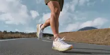 Asics rilancia sull’India. Produzione al 40%, primo flagship store e crescita a doppia cifra