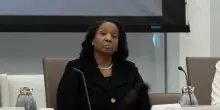 Fed: la governatrice Lisa Cook fa causa a Donald Trump contro il licenziamento: «È illegale»