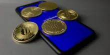 Coinbase, crollano le azioni dopo un inizio 2025 positivo. Ecco perché