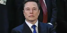 Tesla, Elon Musk annuncia il debutto dei robotaxi il 22 giugno a Austin