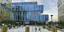 L’Oréal studierà «con grande considerazione» la possibilità di entrare nel gruppo Armani