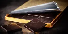 Dazi Usa, tariffe al 39% per la Svizzera, che valuta stop acquisto F-35. Dal cioccolato agli orologi, ecco i prodotti più colpiti