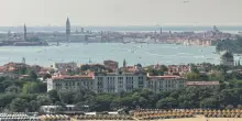 Coima rilancia il Grand Hotel des Baines di Venezia: rileva il debito dalle banche e guida la ristrutturazione con Eagle Hills
