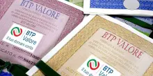 Chi sfida il Btp Valore: dai conti di deposito, agli Etf, fondi e polizze, tutte le alternative al nuovo titolo di Stato