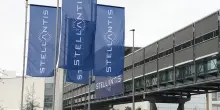Stellantis: margini in ripresa al 5% solo nel 2027. Citi, Deutsche Bank e altri tagliano i target price