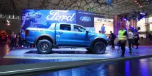 Ford rivede al rialzo l’impatto dei dazi di Trump: costi per 3 miliardi di dollari nel 2025