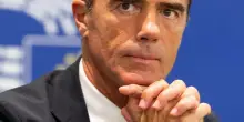 Francia sotto pressione: Bayrou cerca un’intesa sul debito per evitare la crisi