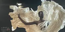 Negli oceani con Iris van Herpen