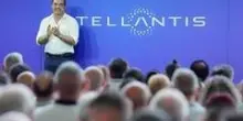 Stellantis vola in borsa, l’amministratore delegato Filosa vede volumi in crescita