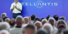 Perché il titolo Stellantis perde tanto a Piazza Affari?