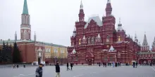 Ucraina, Trump prepara la fase due: sanzioni per piegare Putin. Banche e petrolio nel mirino. Il ruolo dell’Ue