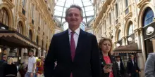 Mediobanca, il ceo Alberto Nagel e l'arbitro-giocatore Giorgia Meloni