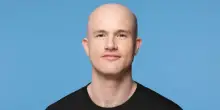 Coinbase entrerà nell’indice S&P500 e a Wall Street il titolo vola