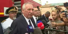 Francia, il giorno del voto di fiducia del governo Bayrou. Ma il presidente Macron è già a caccia del sostituto