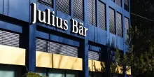 Julius Baer accelera sul taglio dei costi: -130 milioni di franchi entro il 2028. Niente buyback per ora